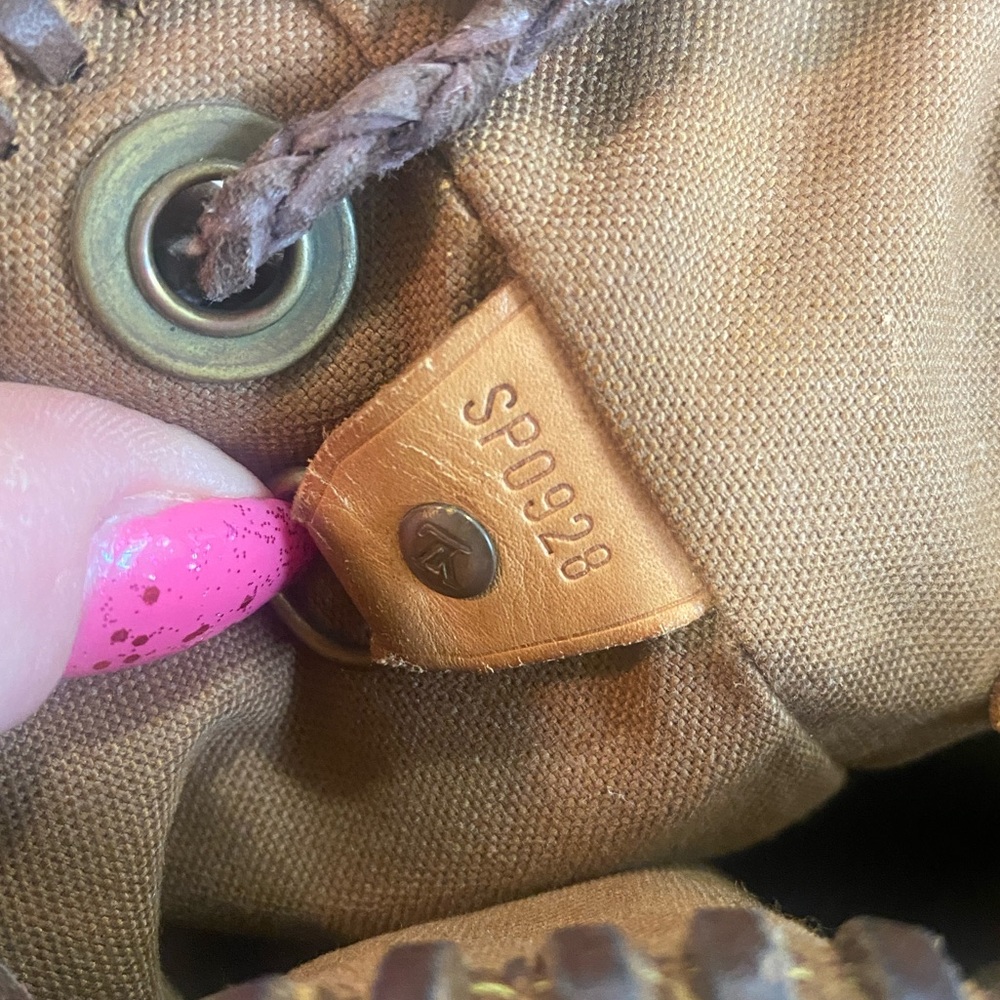 Vintage Boho Bags VBB Authentic Vintage Louis Vuitton Montsouris MM Backpack - Picture 6 of 6